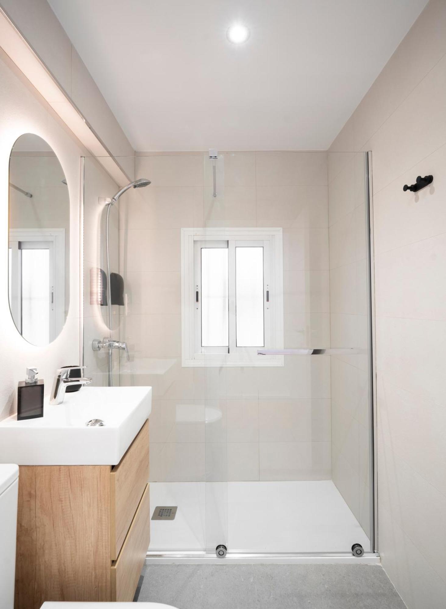 Ronda Suites Junto Estacion Tren Y Hospitales Granada Exteriör bild