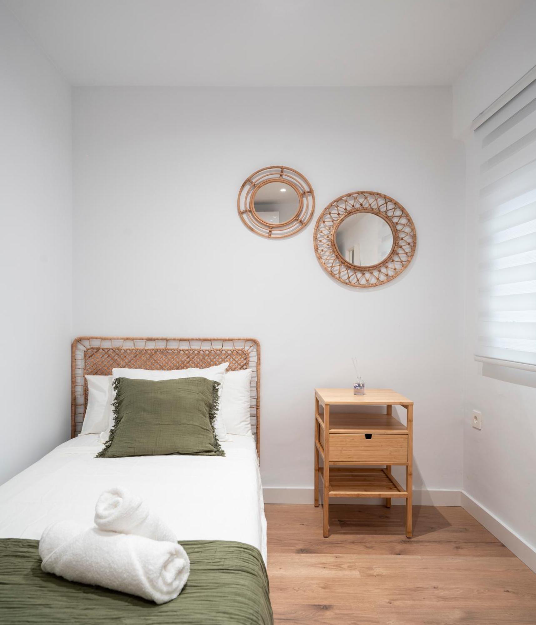 Ronda Suites Junto Estacion Tren Y Hospitales Granada Exteriör bild